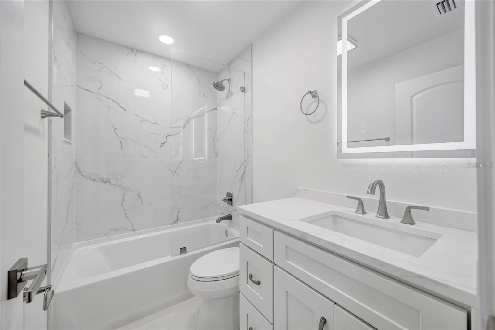 RAINTREE MANOR HOMES CONDO - Residential Lease