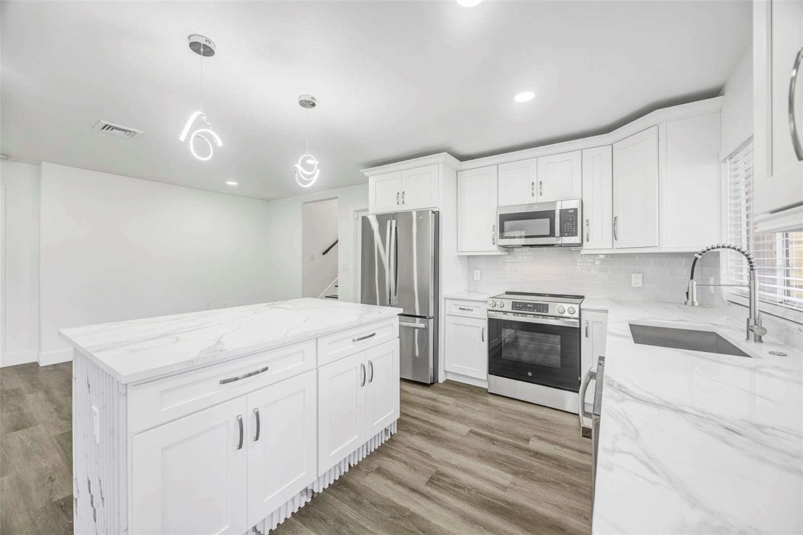 RAINTREE MANOR HOMES CONDO - Residential Lease