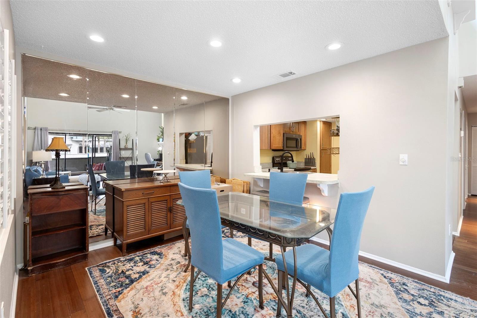 ULTRA VISTA CONDO - Residential Lease