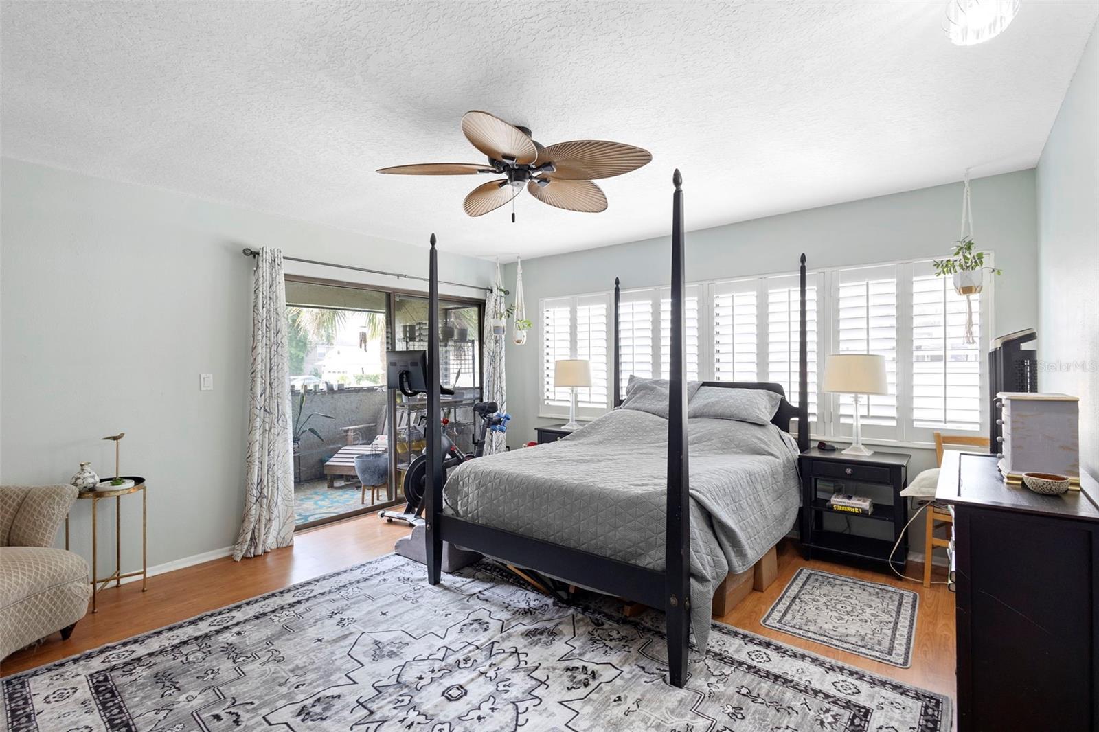 ULTRA VISTA CONDO - Residential Lease