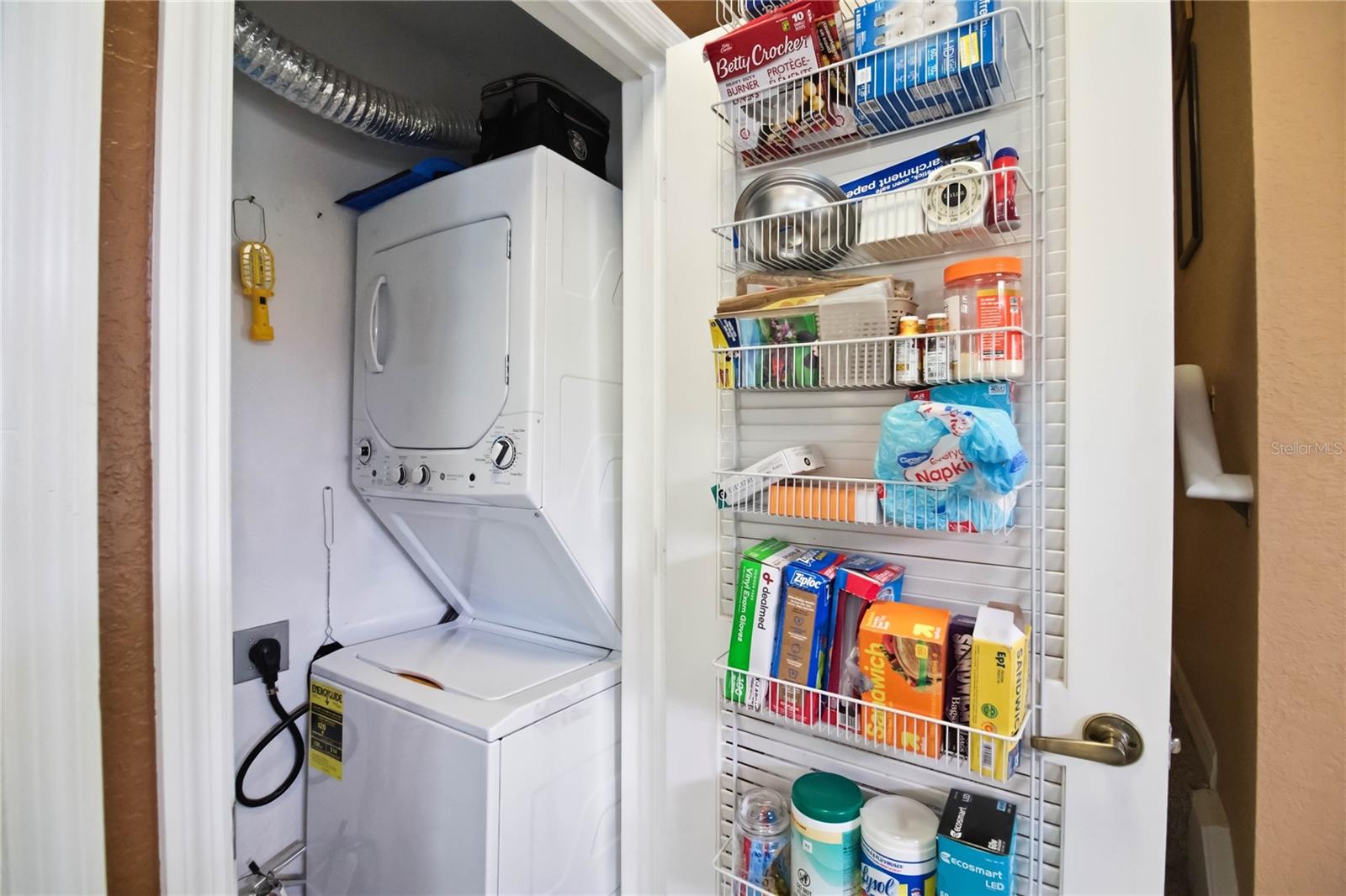 VILLAS AT SEVEN DWARFS LANE CONDO - Residential