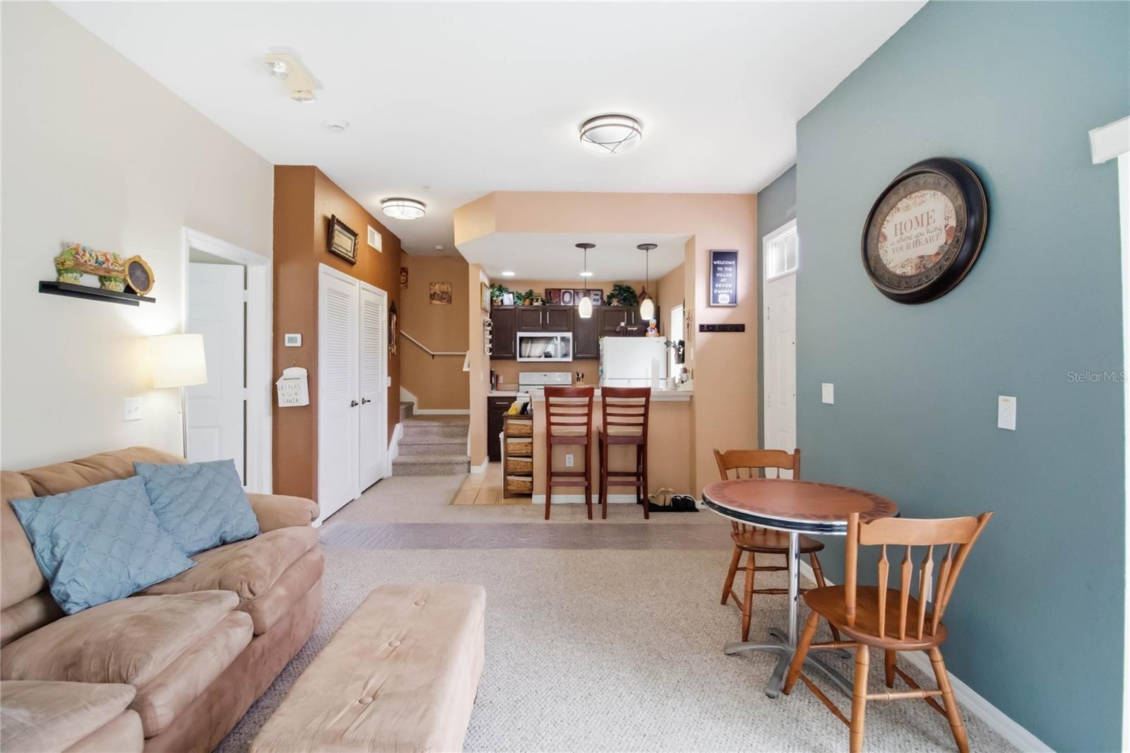 VILLAS AT SEVEN DWARFS LANE CONDO - Residential