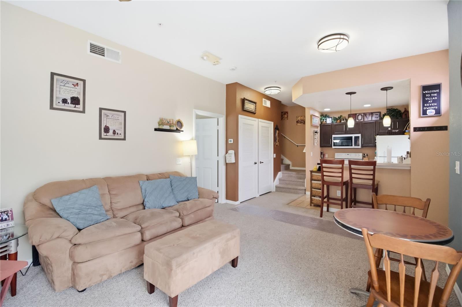 VILLAS AT SEVEN DWARFS LANE CONDO - Residential