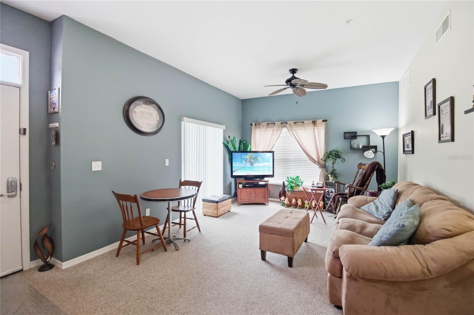 VILLAS AT SEVEN DWARFS LANE CONDO - Residential