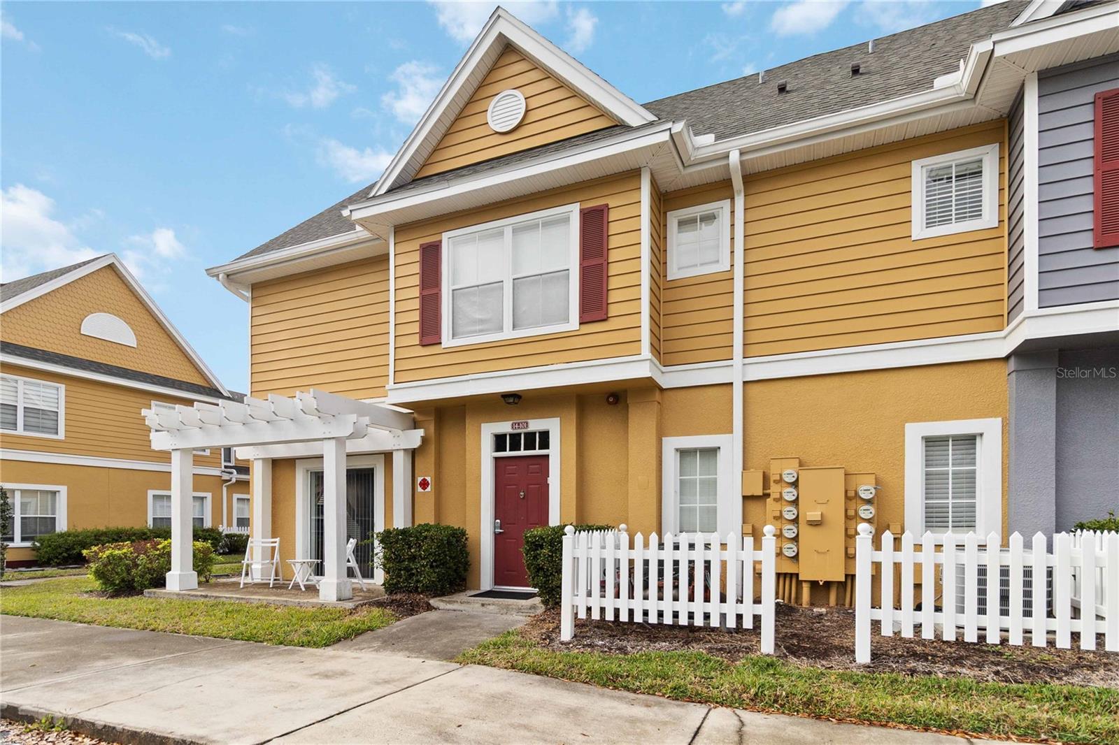 VILLAS AT SEVEN DWARFS LANE CONDO - Residential