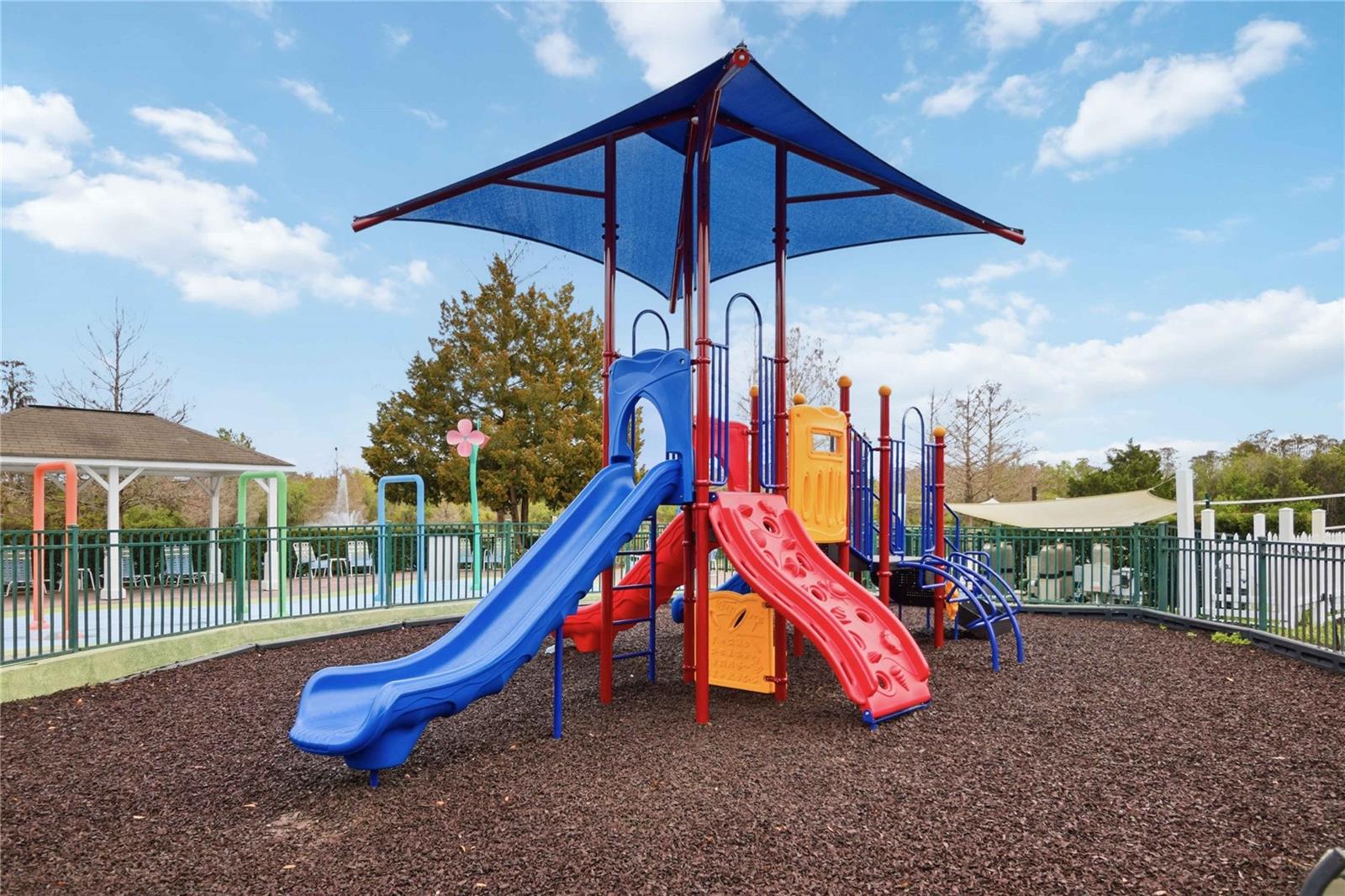 VILLAS AT SEVEN DWARFS LANE CONDO - Residential