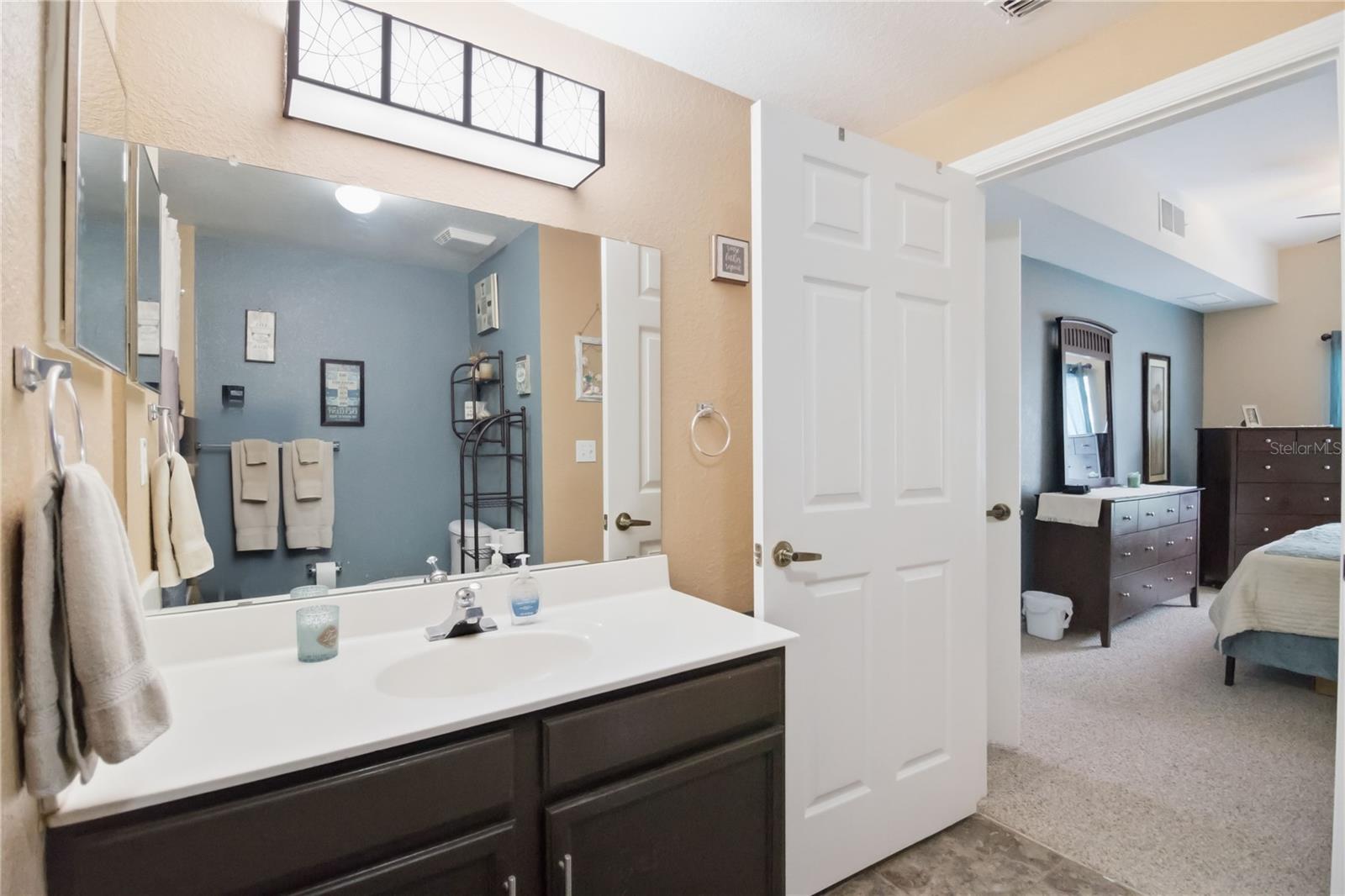 VILLAS AT SEVEN DWARFS LANE CONDO - Residential