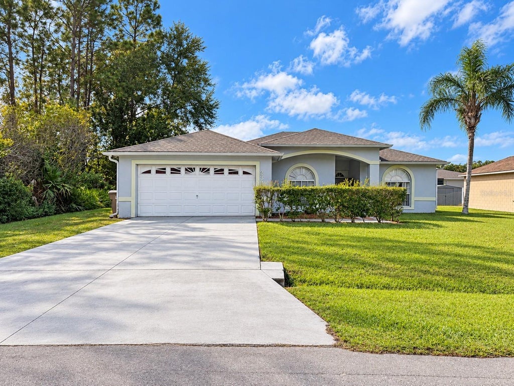 Photo of 239 Great Yarmouth Court, Kissimmee, FL 34758 (MLS # S5160397)