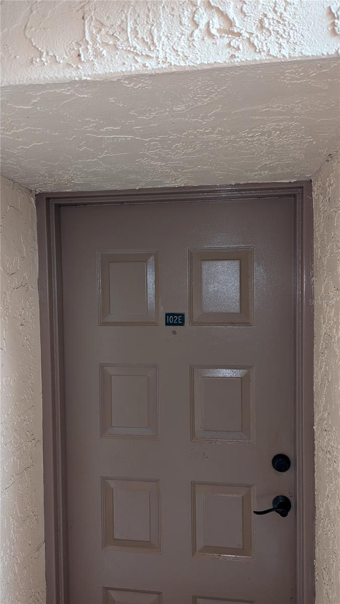 THE OAKS UNIT II A CONDO - Residential Lease