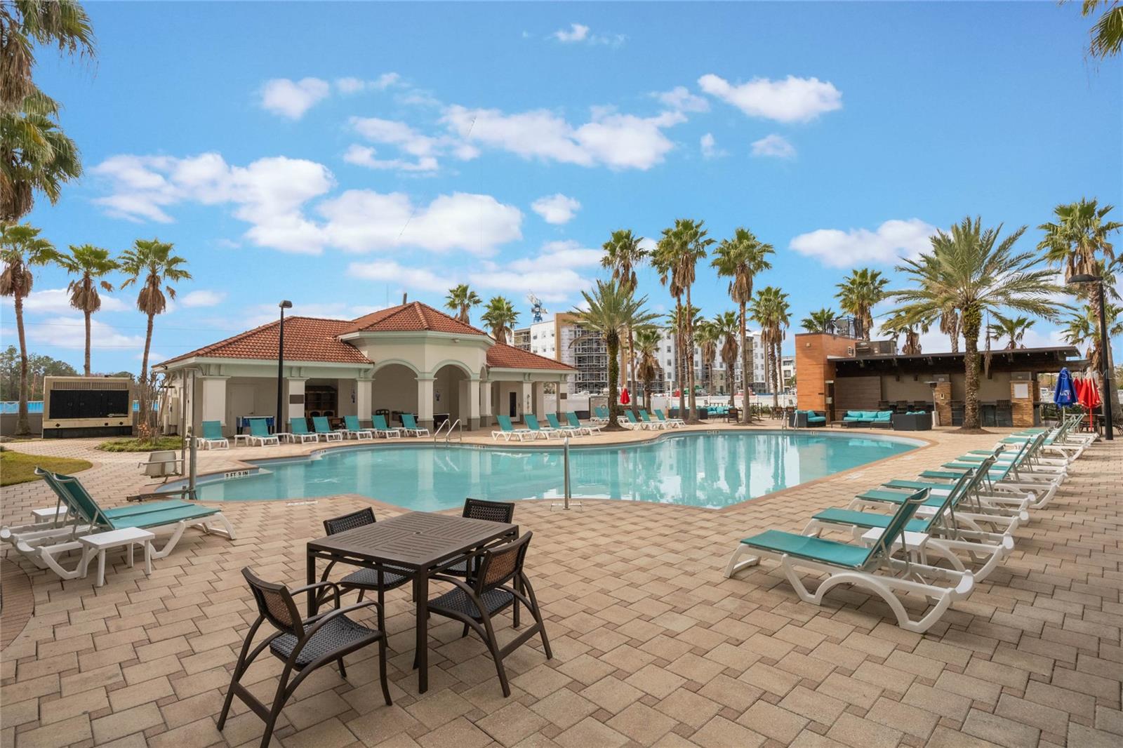 7395 UNIVERSAL BOULEVARD 906