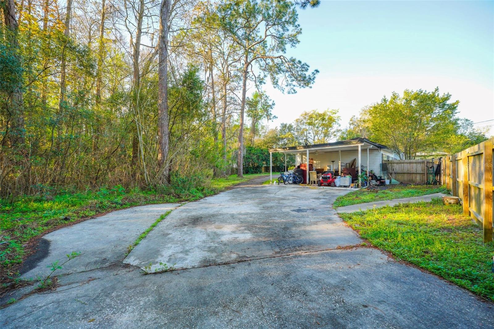 SOUTHSIDE ESTATES - Residential
