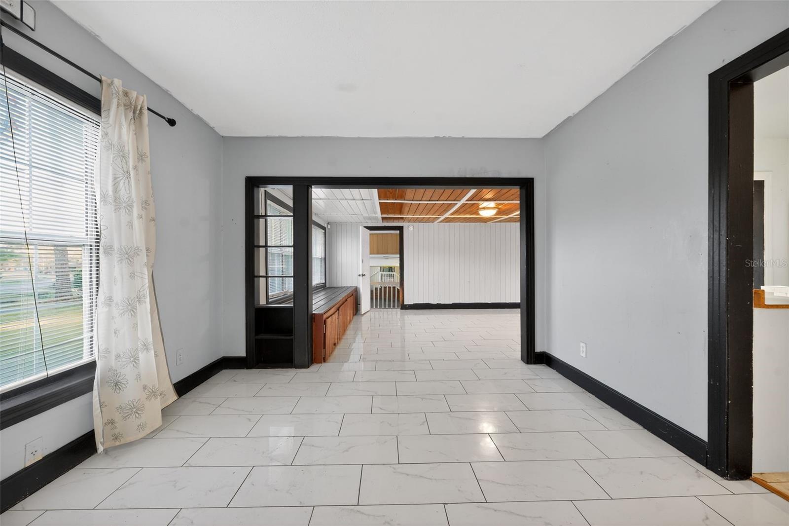 SOUTHSIDE ESTATES - Residential