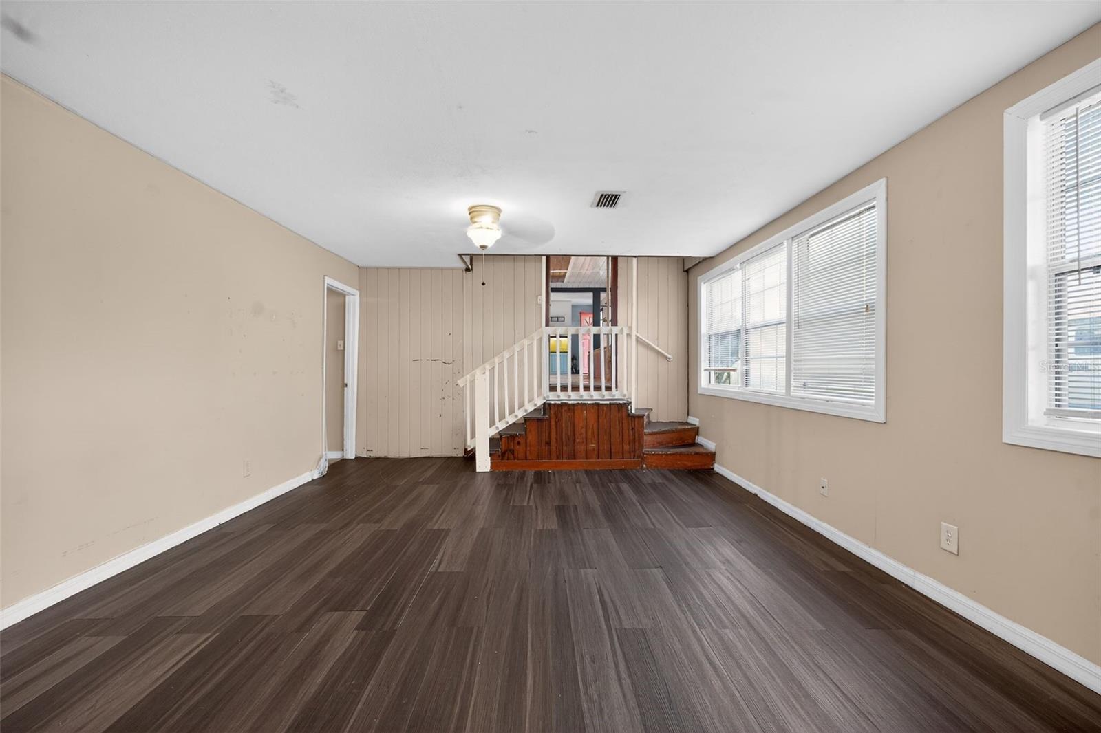 SOUTHSIDE ESTATES - Residential