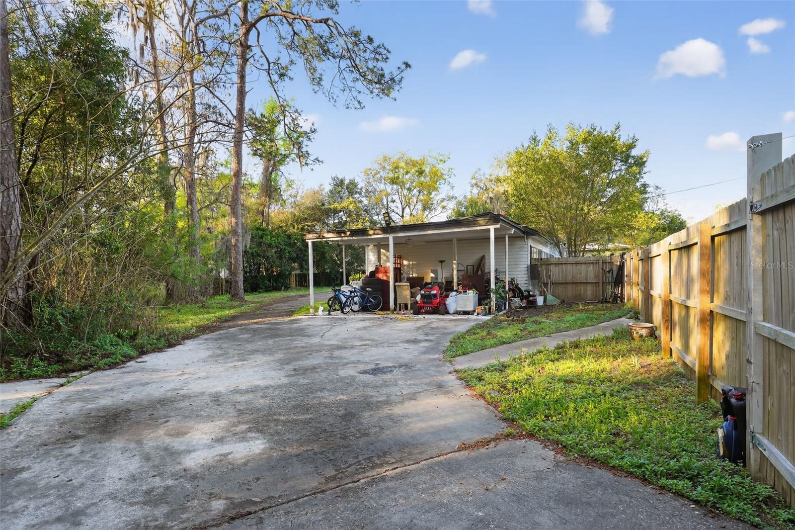 SOUTHSIDE ESTATES - Residential