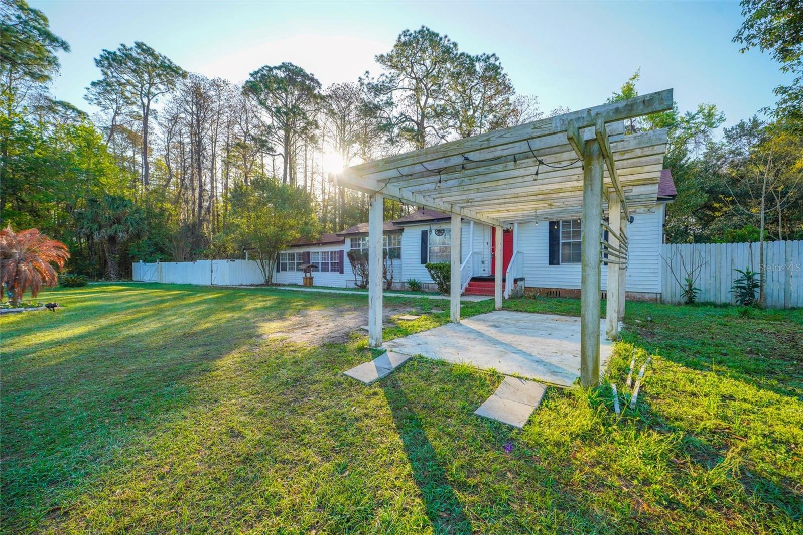 SOUTHSIDE ESTATES - Residential