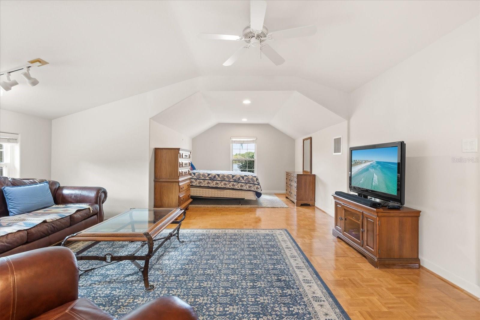 RAVENSBROOK 2ND ADD - Residential