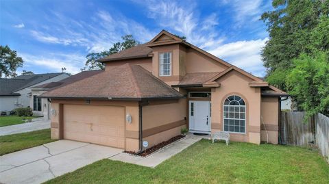 Photo of 323 Oak Park Place, Casselberry, FL 32707 (MLS # O6356687)