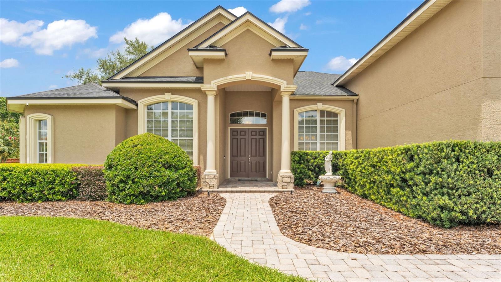 195 SHANNON OAKS DRIVE
