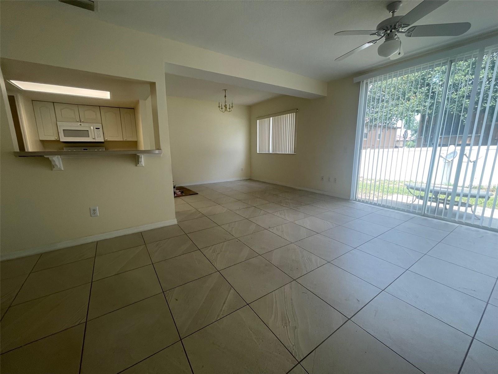 ISLAND CLUB WEST PH 02 - Residential Lease