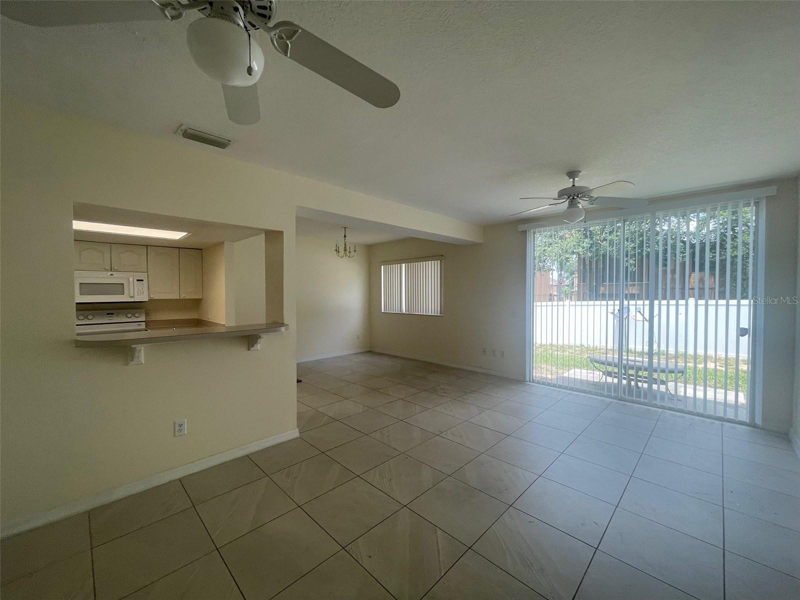 ISLAND CLUB WEST PH 02 - Residential Lease