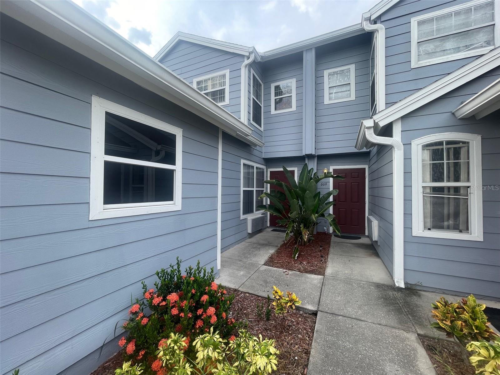 ISLAND CLUB WEST PH 02 - Residential Lease