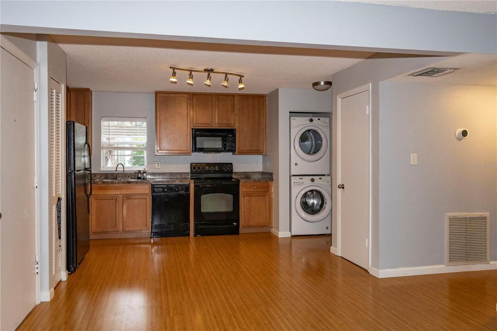 Photo of 317 E Amelia Street #8, Orlando, FL 32801 (MLS # O6408547)