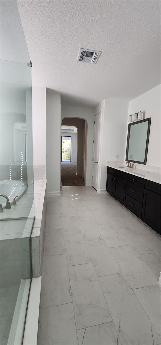 ESTANCIA PH 2B2 - Residential Lease