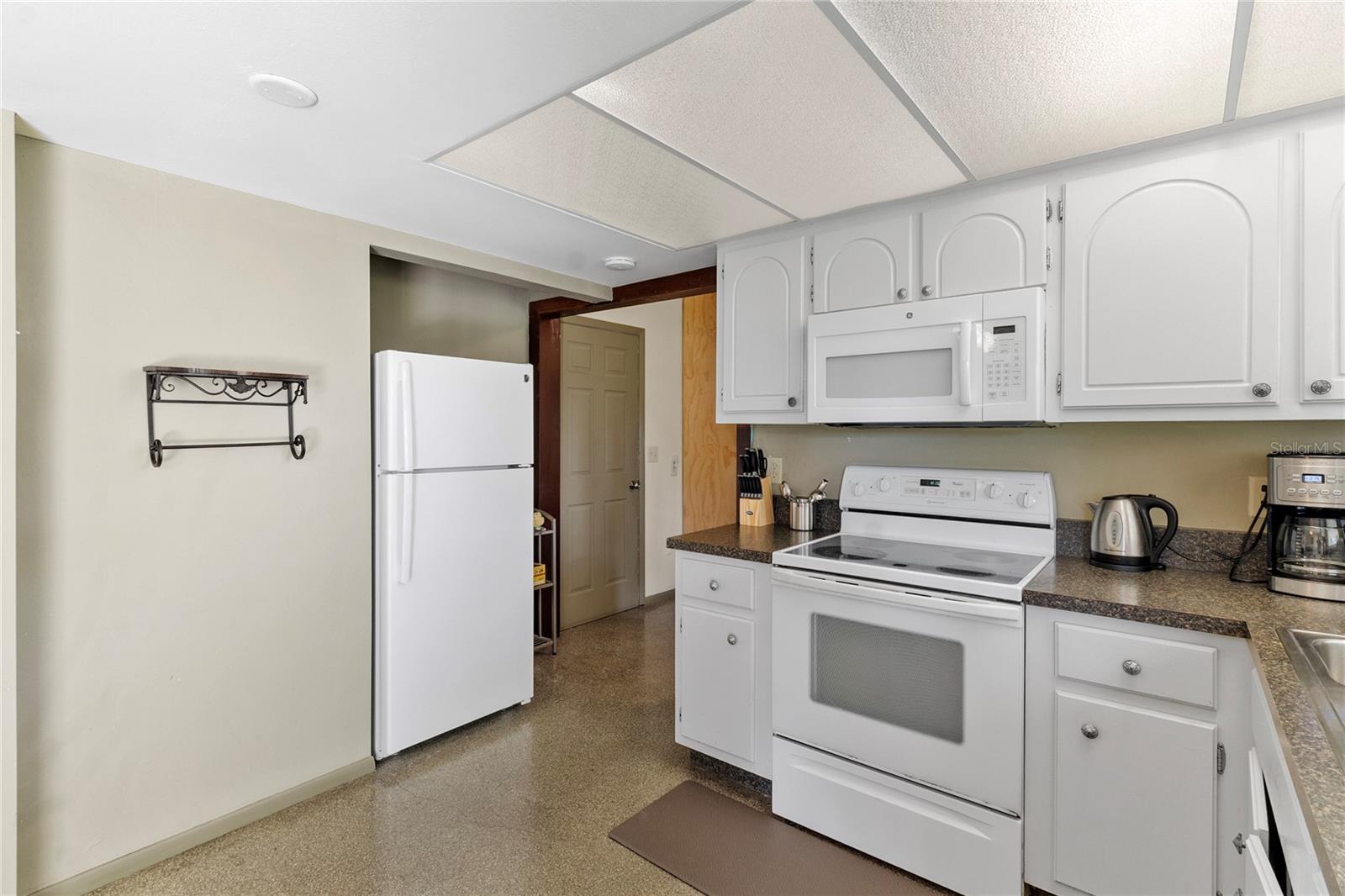 PORT CHARLOTTE SUB 41 - Residential Lease