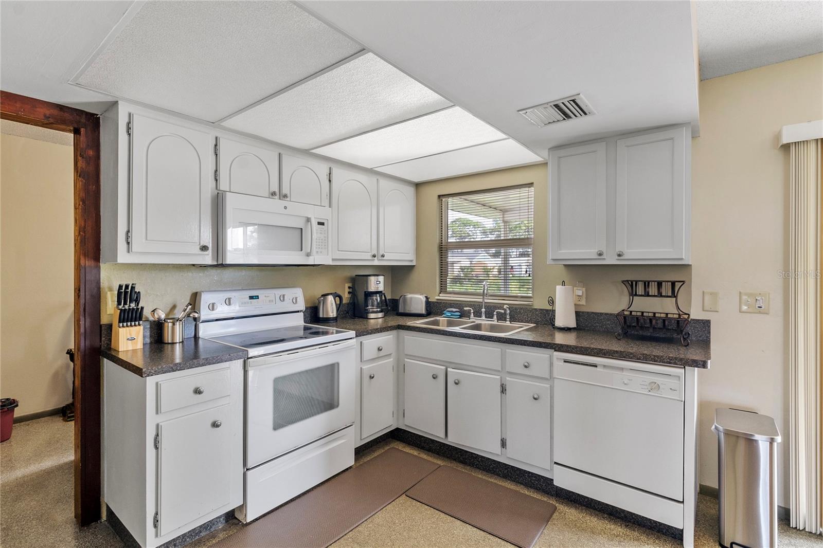 PORT CHARLOTTE SUB 41 - Residential Lease