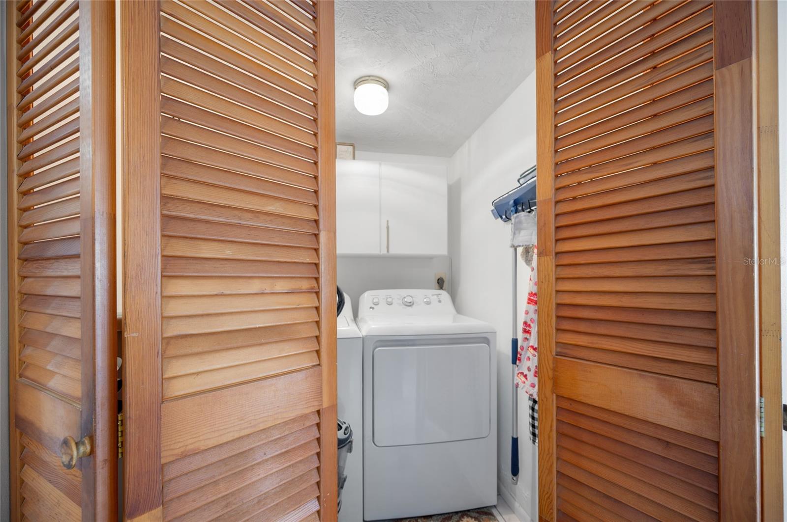 PALM MANOR - Residential