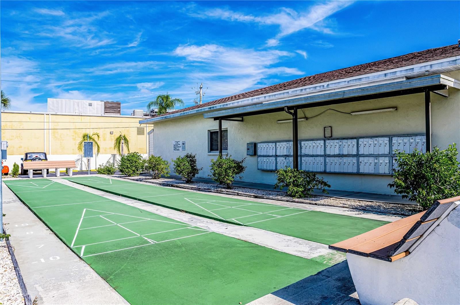 PALM MANOR - Residential