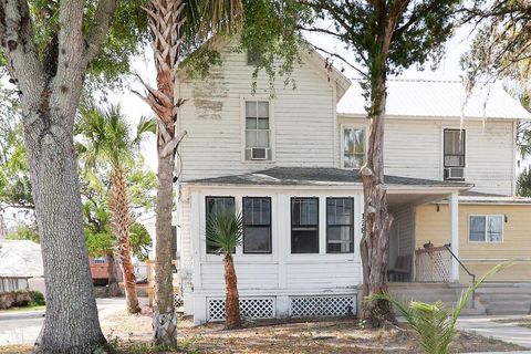 128 E RICH AVENUE DELAND FL 32724