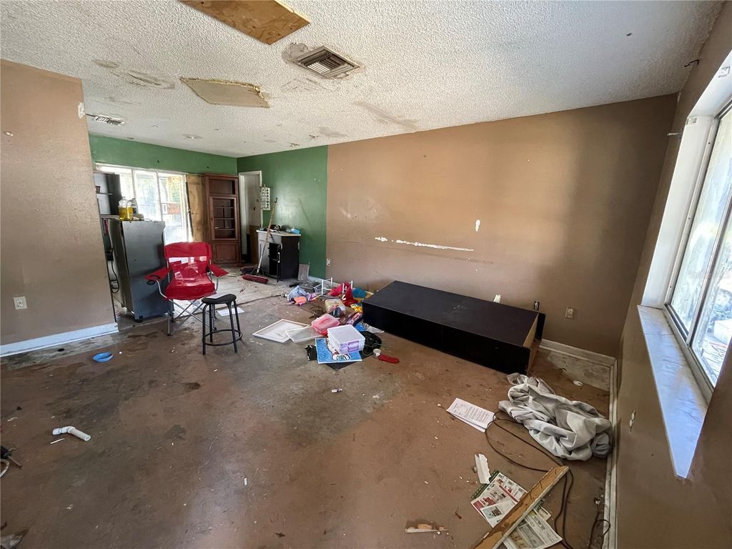 Photo of 2710 Lakewood Lane, Eustis, FL 32726 (MLS # G5108113)