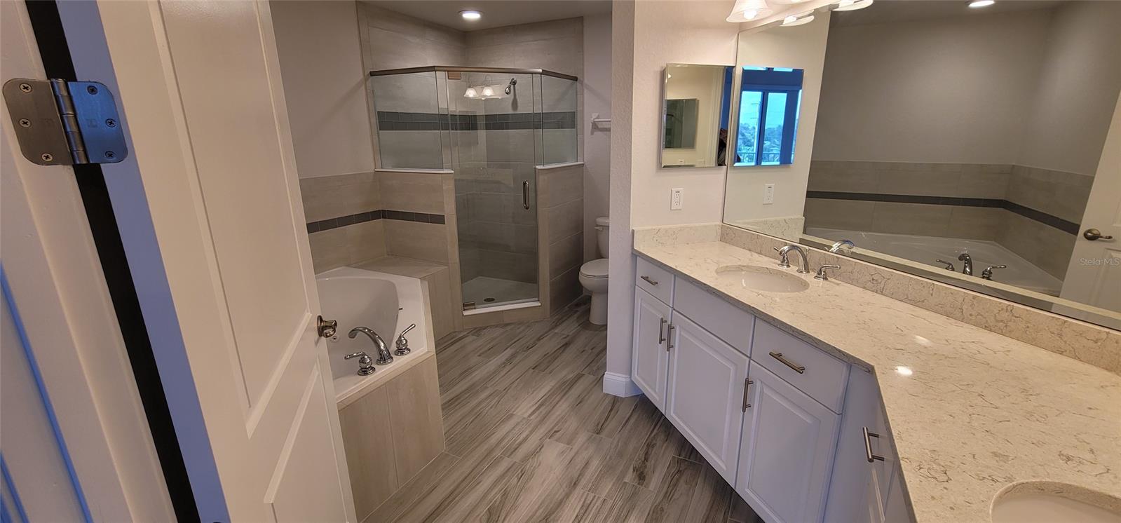 Riverwlk/Coronado Island-Bldg - Residential