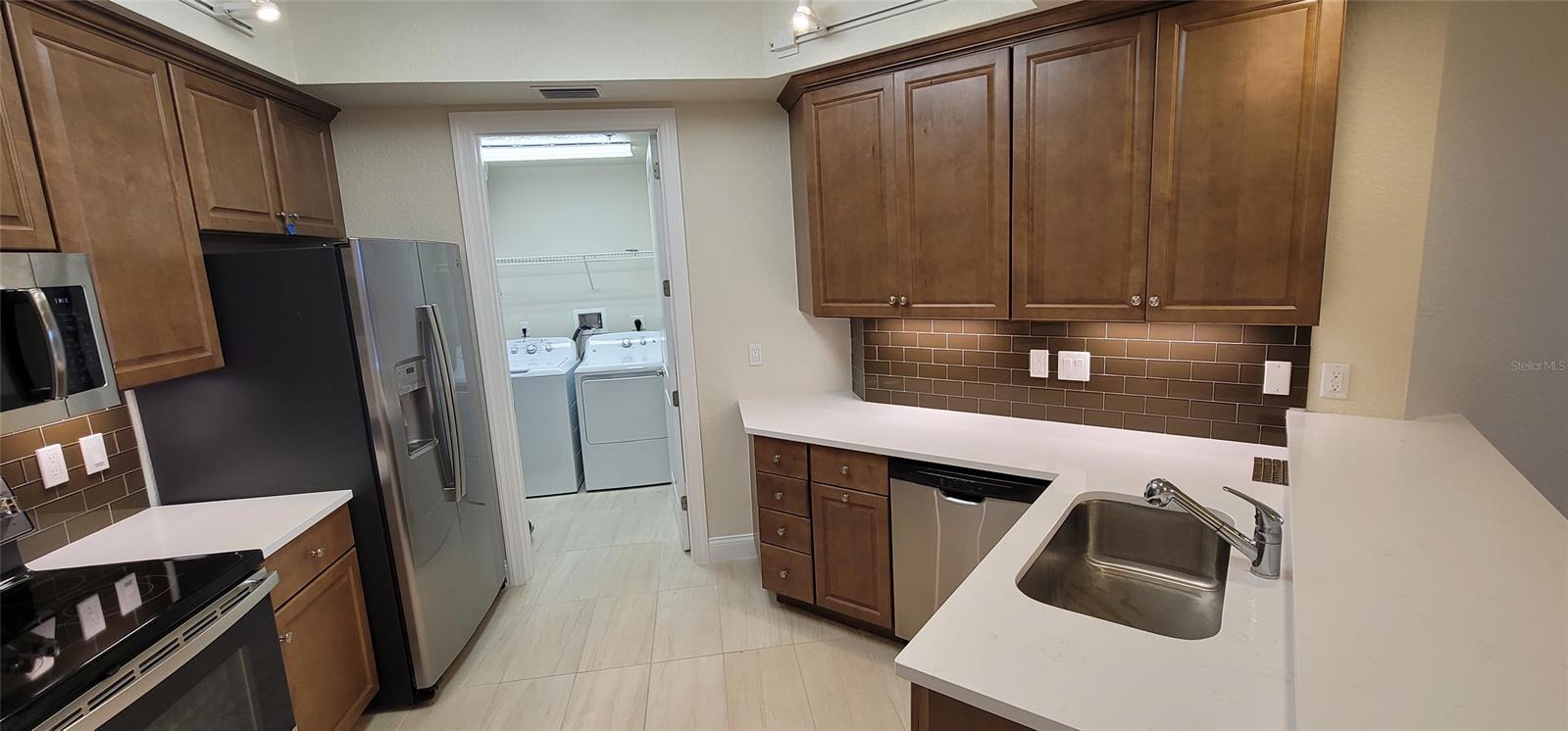 Riverwlk/Coronado Island-Bldg - Residential