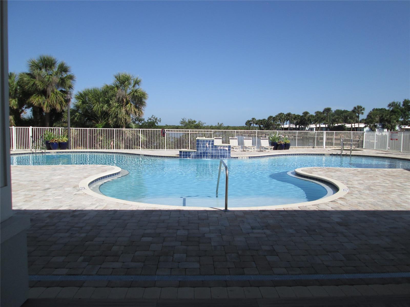 Riverwlk/Coronado Island-Bldg - Residential