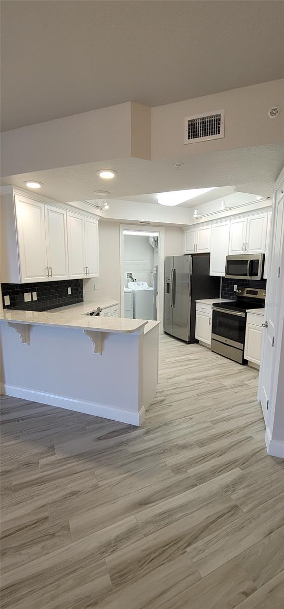 Riverwlk/Coronado Island-Bldg - Residential