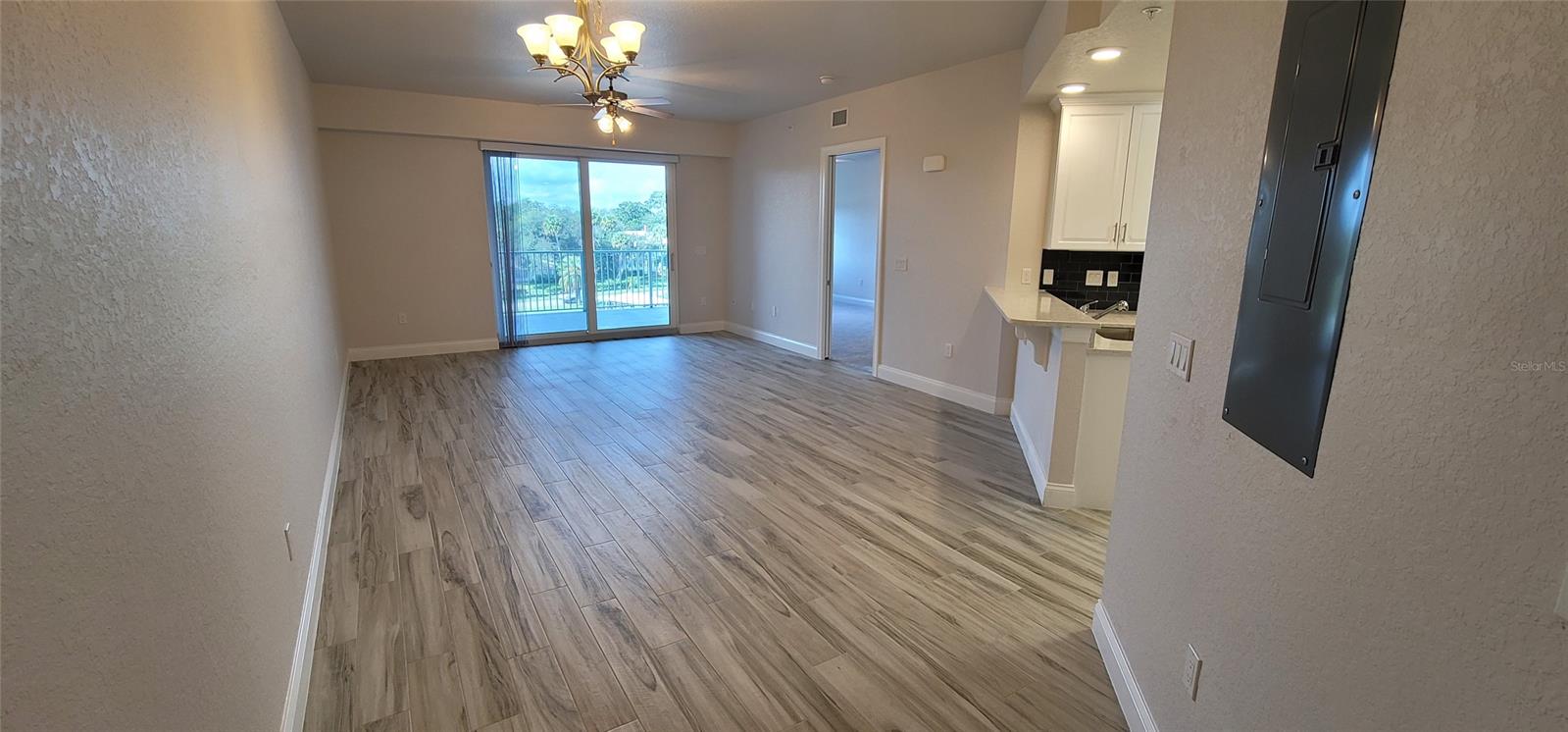 Riverwlk/Coronado Island-Bldg - Residential