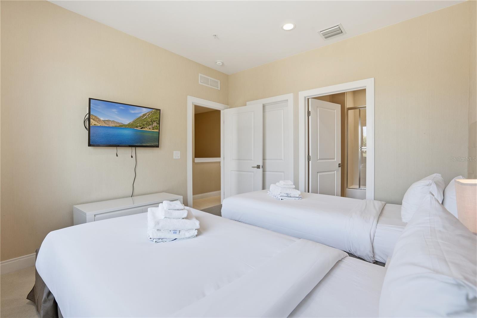 MAGIC VILLAGE - Residential