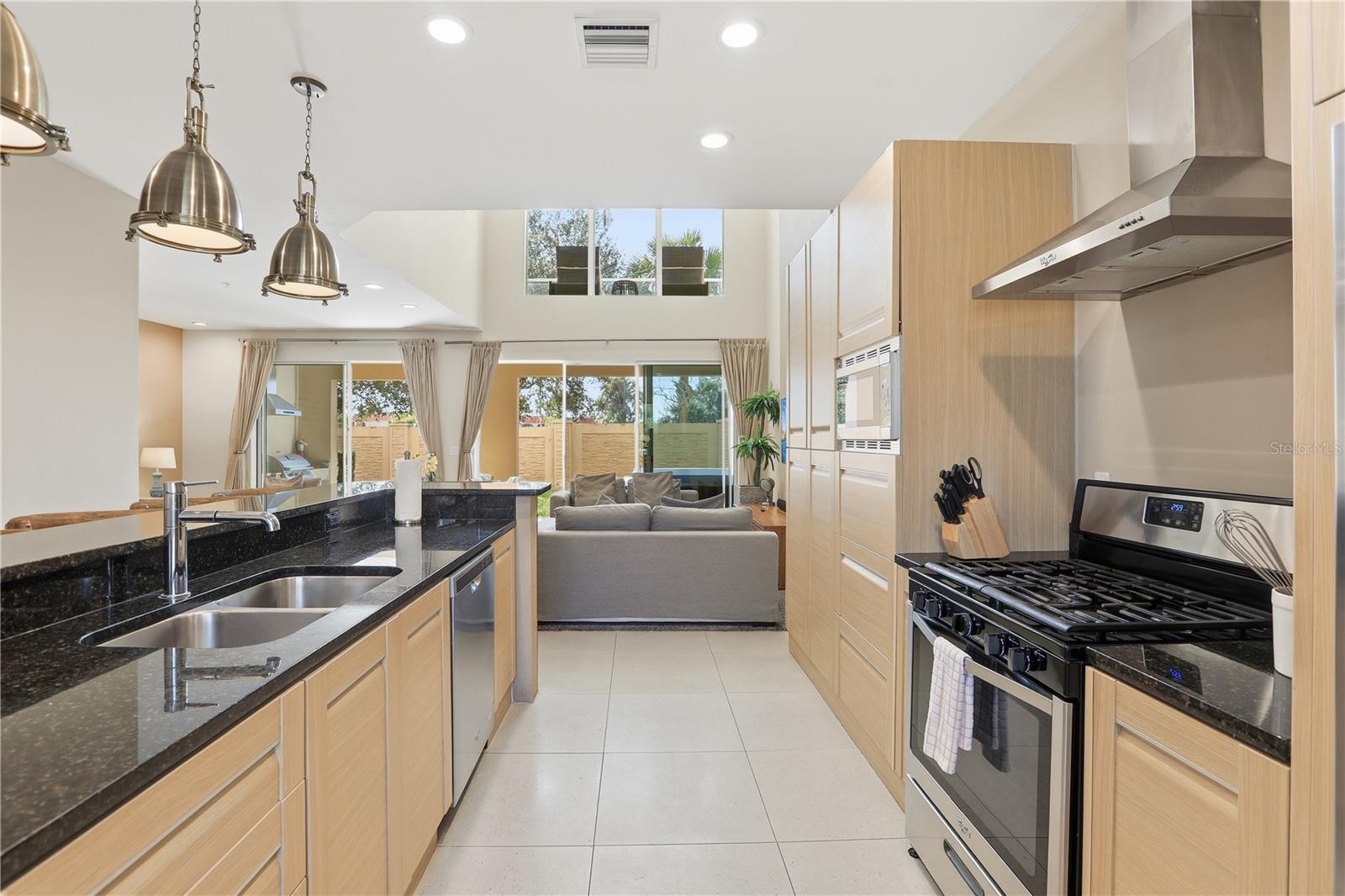 3113 BRASILIA AVENUE