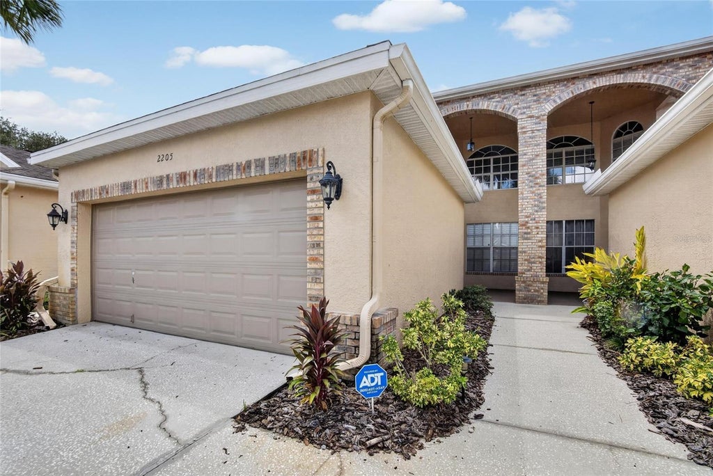 Photo of 2205 Preservation Drive, Plant City, FL 33566 (MLS # TB8543366)
