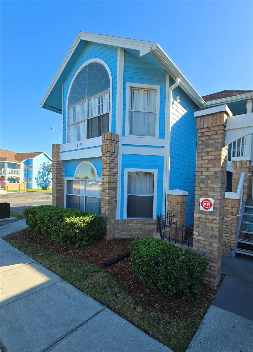 VILLAS AT SOMERSET THE - Residential