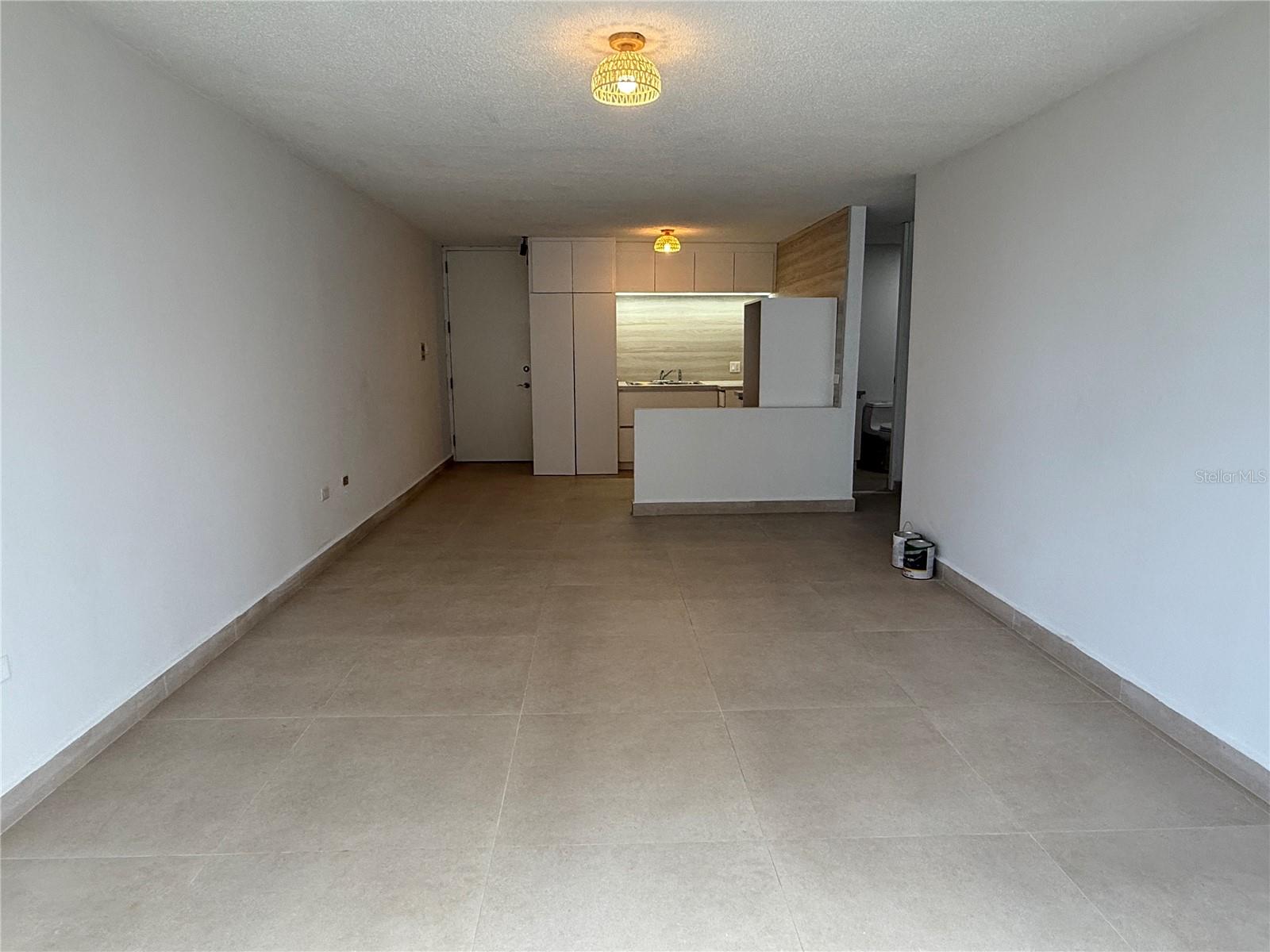 CONDOMINIUM WALDORF TOWER - Residential