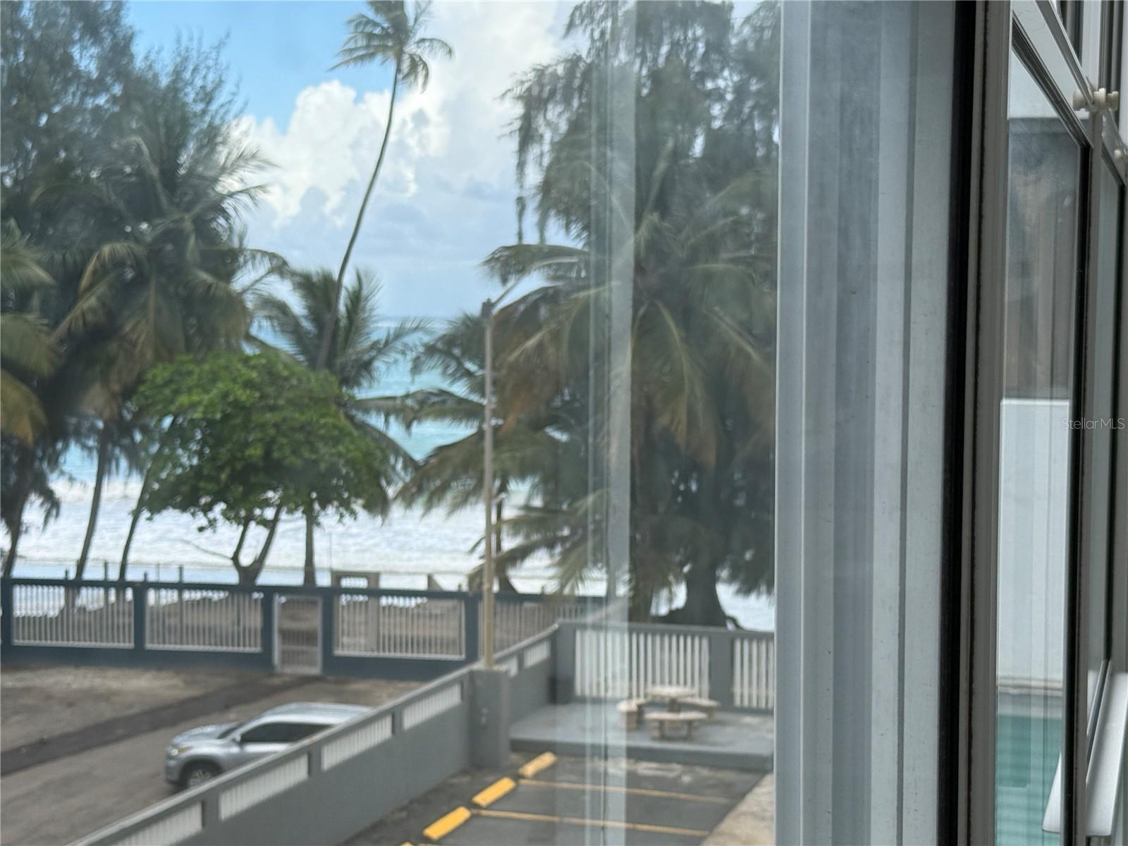 CONDOMINIUM WALDORF TOWER - Residential