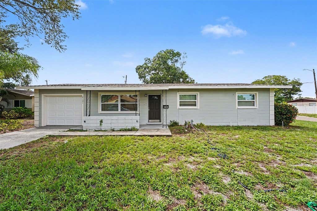 Photo of 4101 Bluefish Drive SE, St Petersburg, FL 33705 (MLS # O6424902)