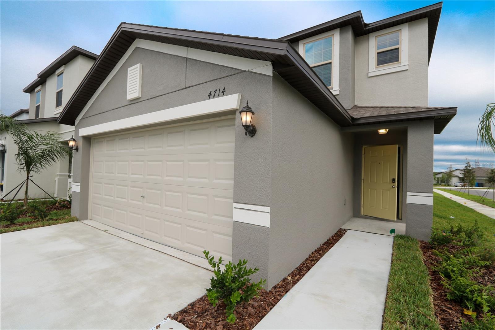 TOUCHSTONE PH 5 - Residential Lease