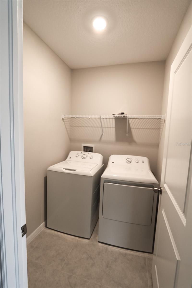 TOUCHSTONE PH 5 - Residential Lease