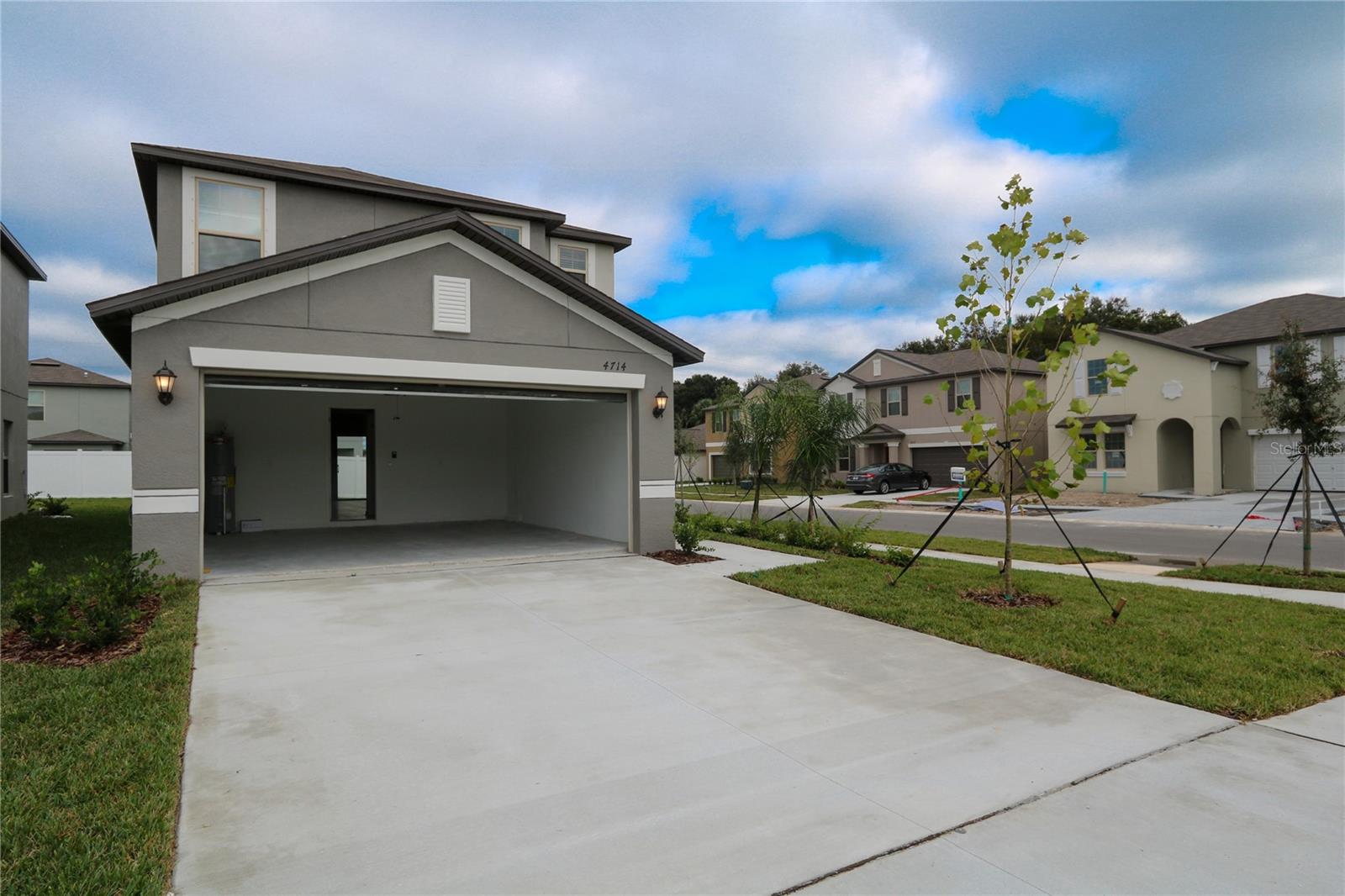 TOUCHSTONE PH 5 - Residential Lease