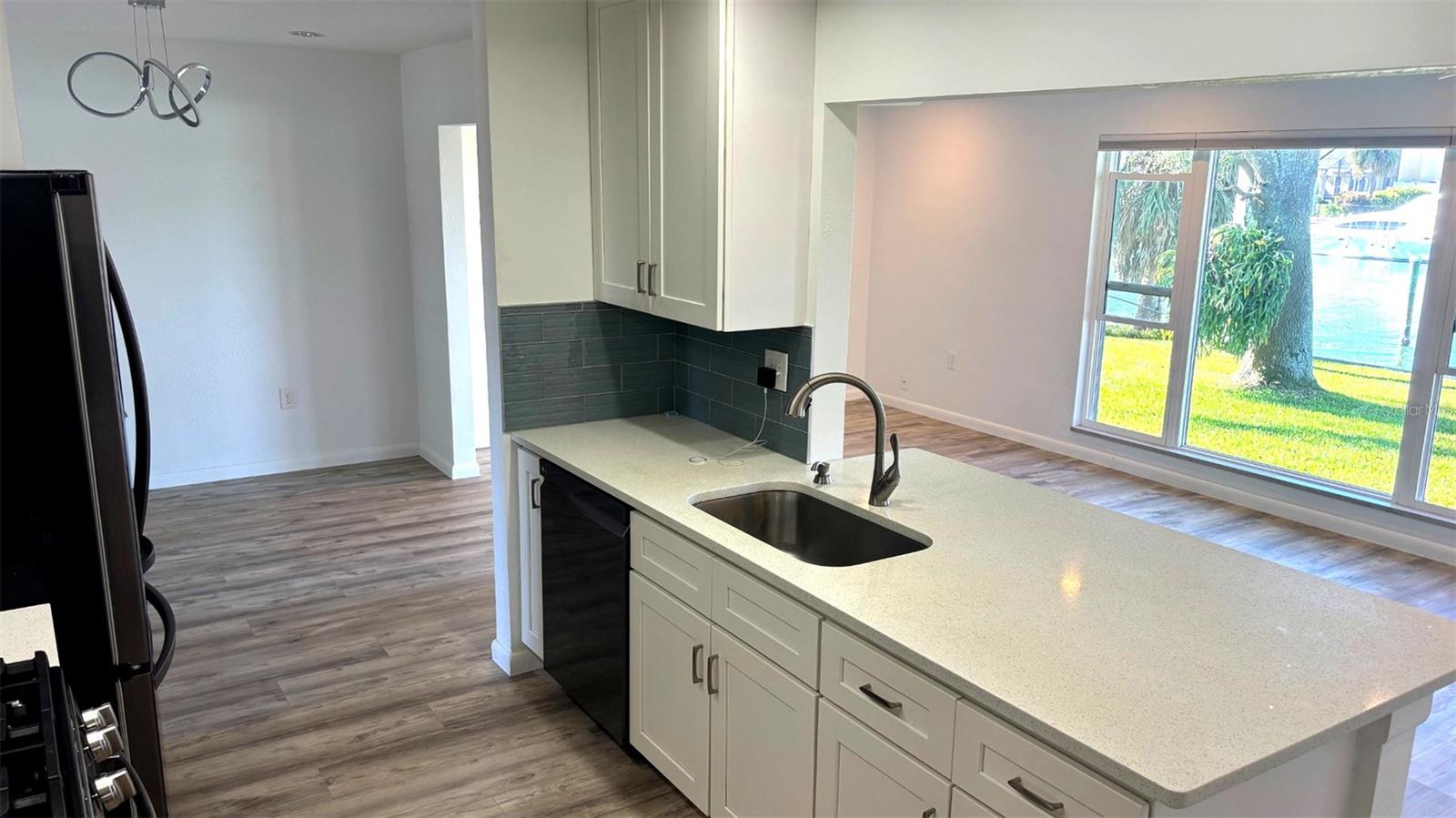 BROADWATER UNIT 2 BLK P - Residential Lease