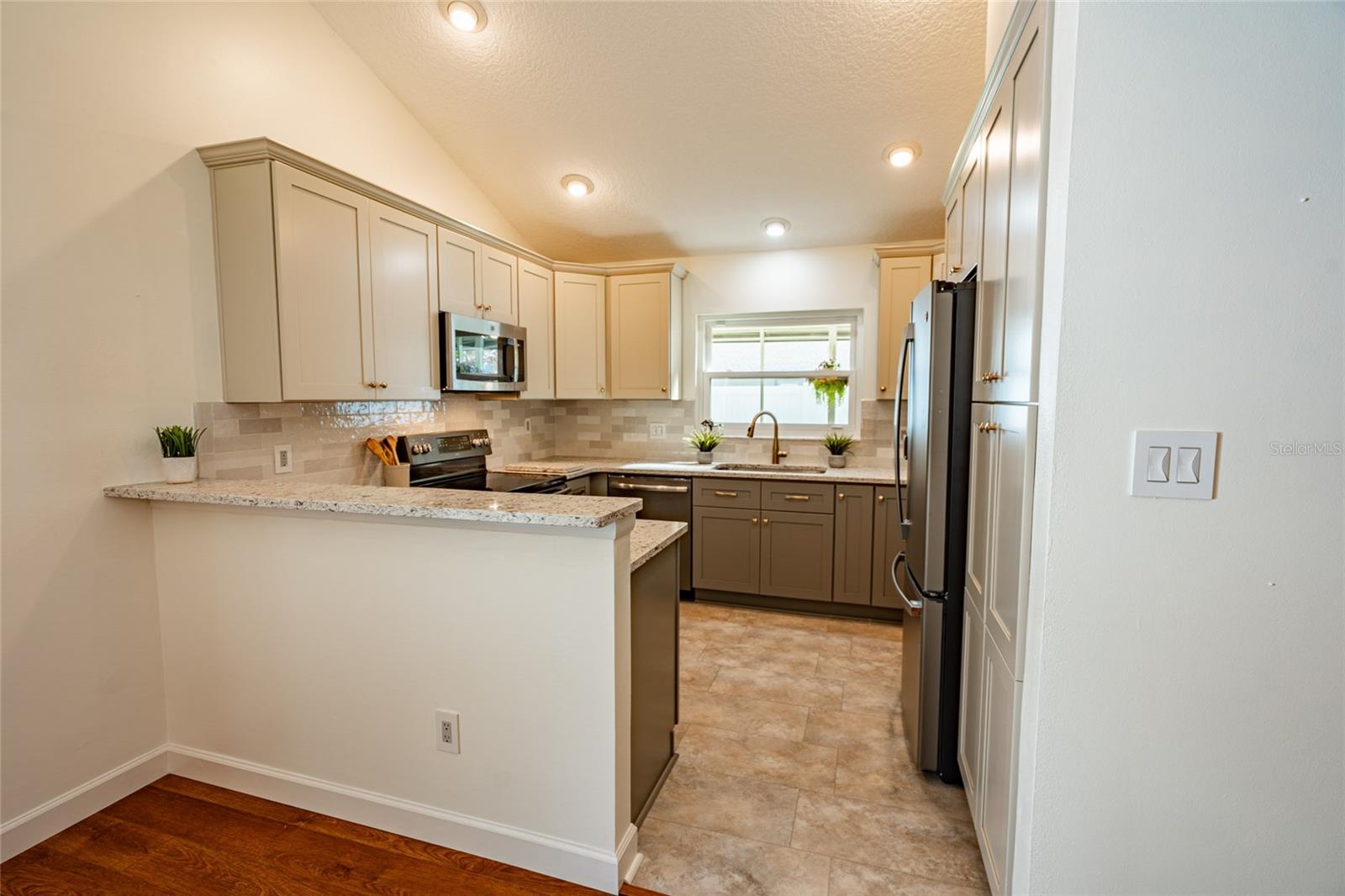 ALAFAYA WOODS PH 09 - Residential